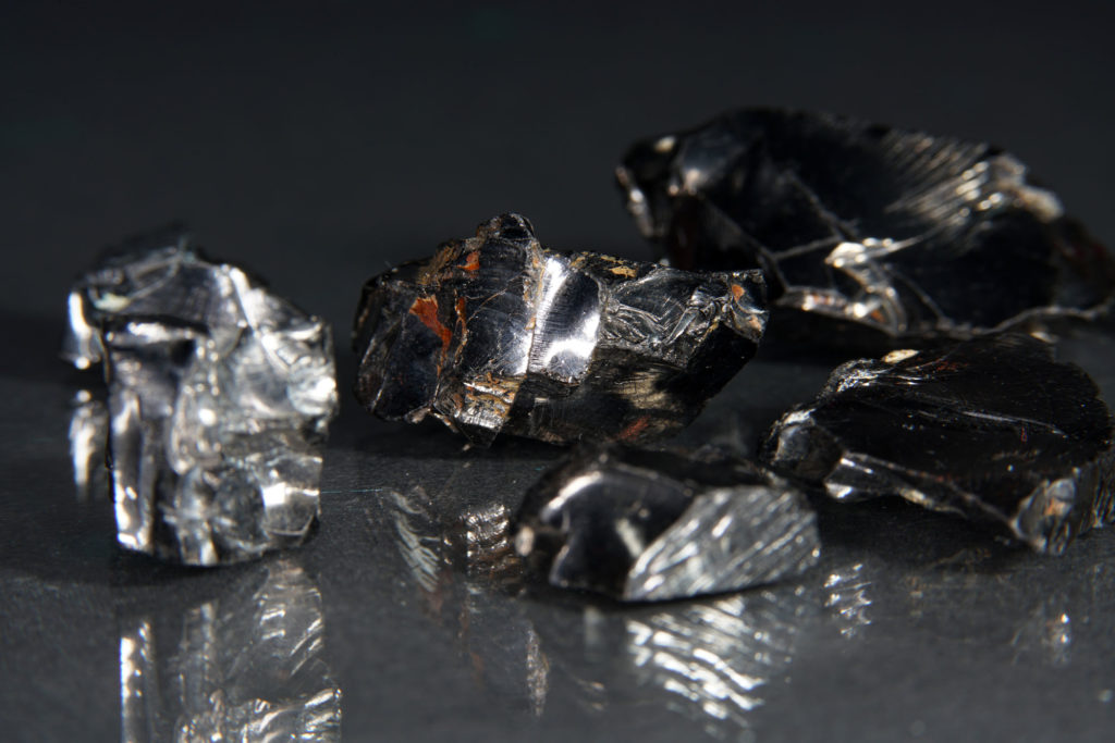 les-avantages-de-la-shungite-pour-la-protection-du-corps-et-de-l-esprit