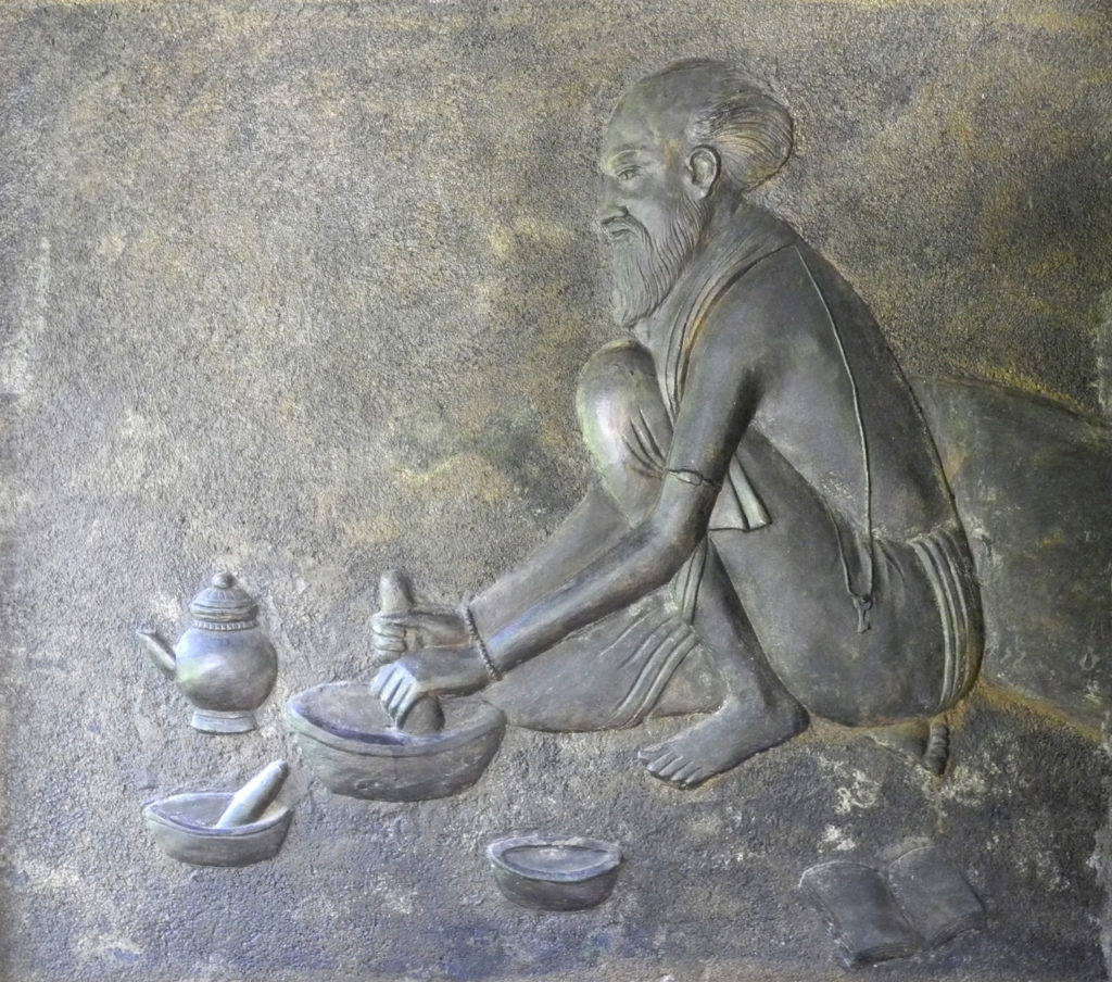 huiles-essentielles-histoire-01