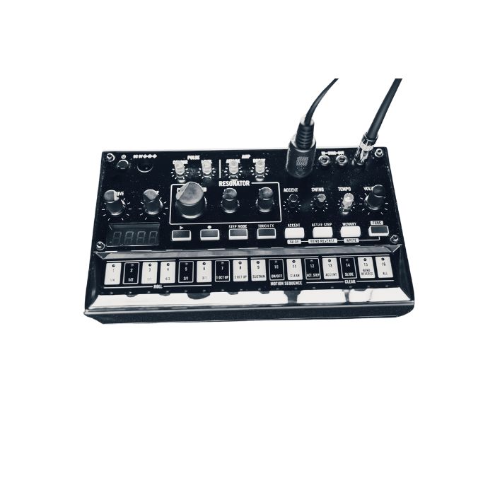 instrument-synthetiseur-analogique