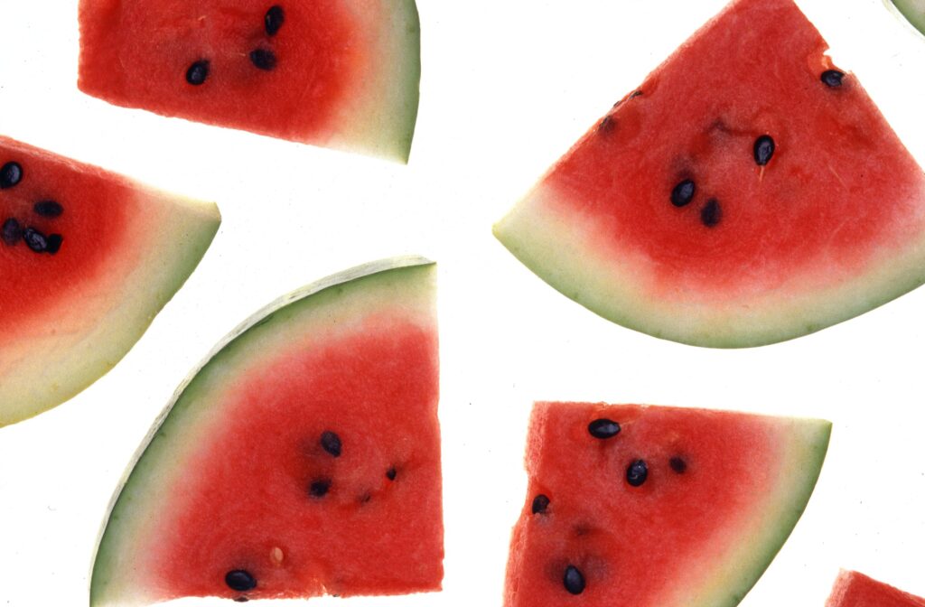 Pastèque et fruits d'été gorgés d'eau pour bien s'hydrater