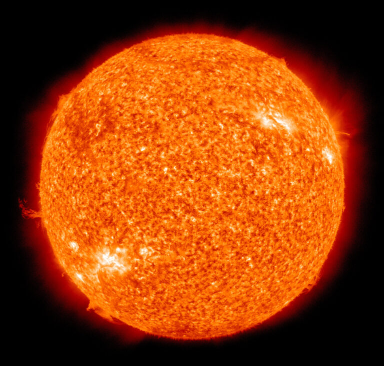 Le Soleil, astre divinisé par de nombreuses civilisations (Râ, Hélios, Apollon)